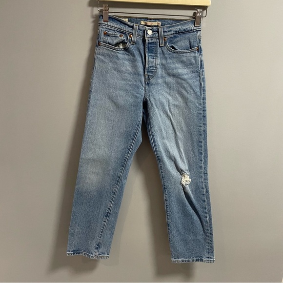Levi's Wedgie Straight Jeans - Picture 1 of 6